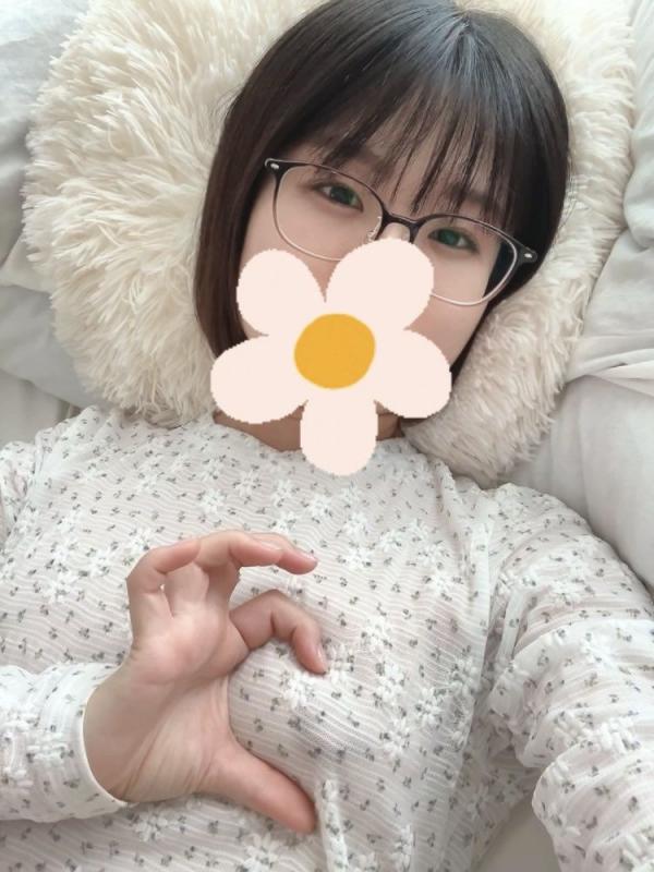 日式女孩不爱穿内衣