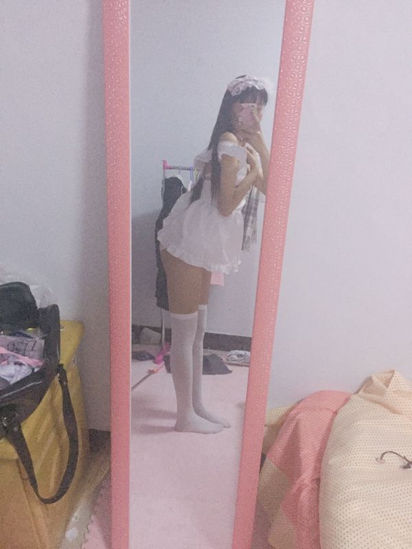 微博萌妹子水酱不是胖企鹅公主裙