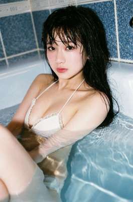 金子理江