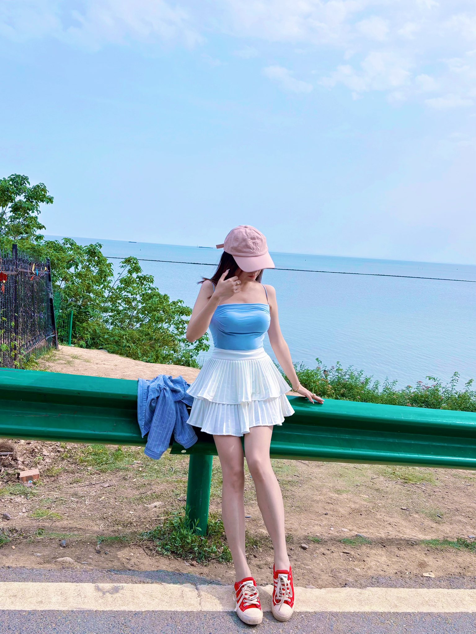 万千娇媚美少妇[100P]