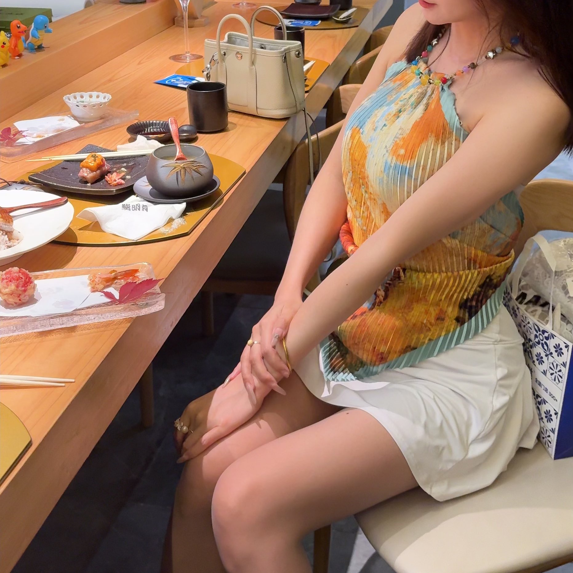 万千娇媚美少妇[100P]