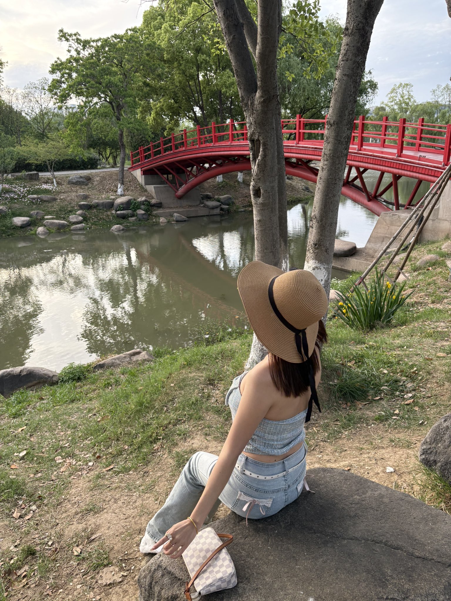 万千娇媚美少妇[100P]