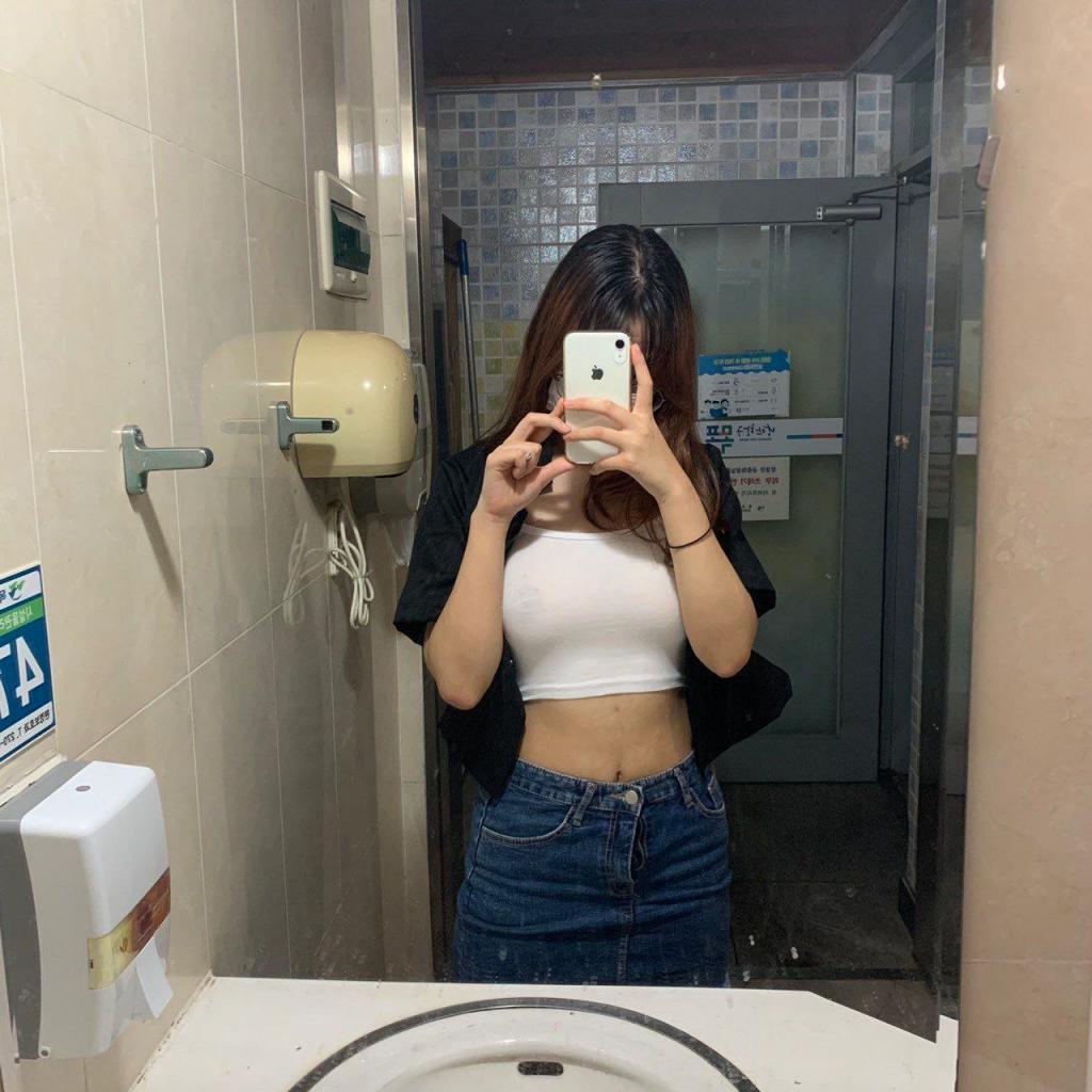 眼若秋水，顾盼生情。[100P]