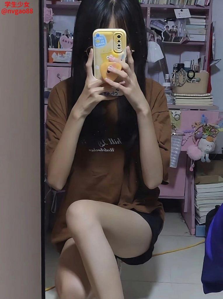 反差妹 - 在校骚妹妹水多多 [100P]