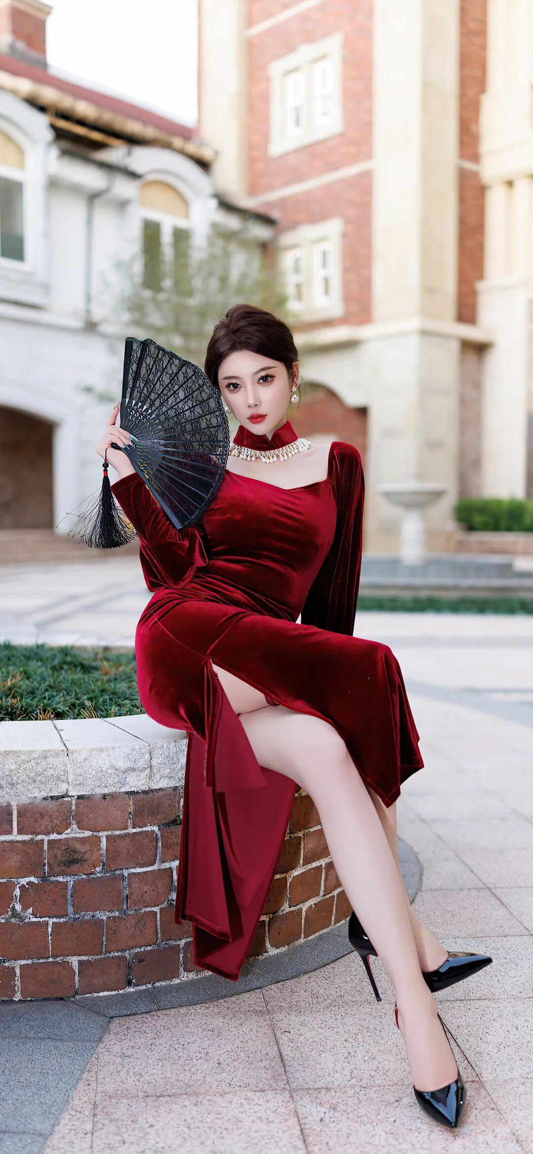 杨晨晨的古典旗袍装
