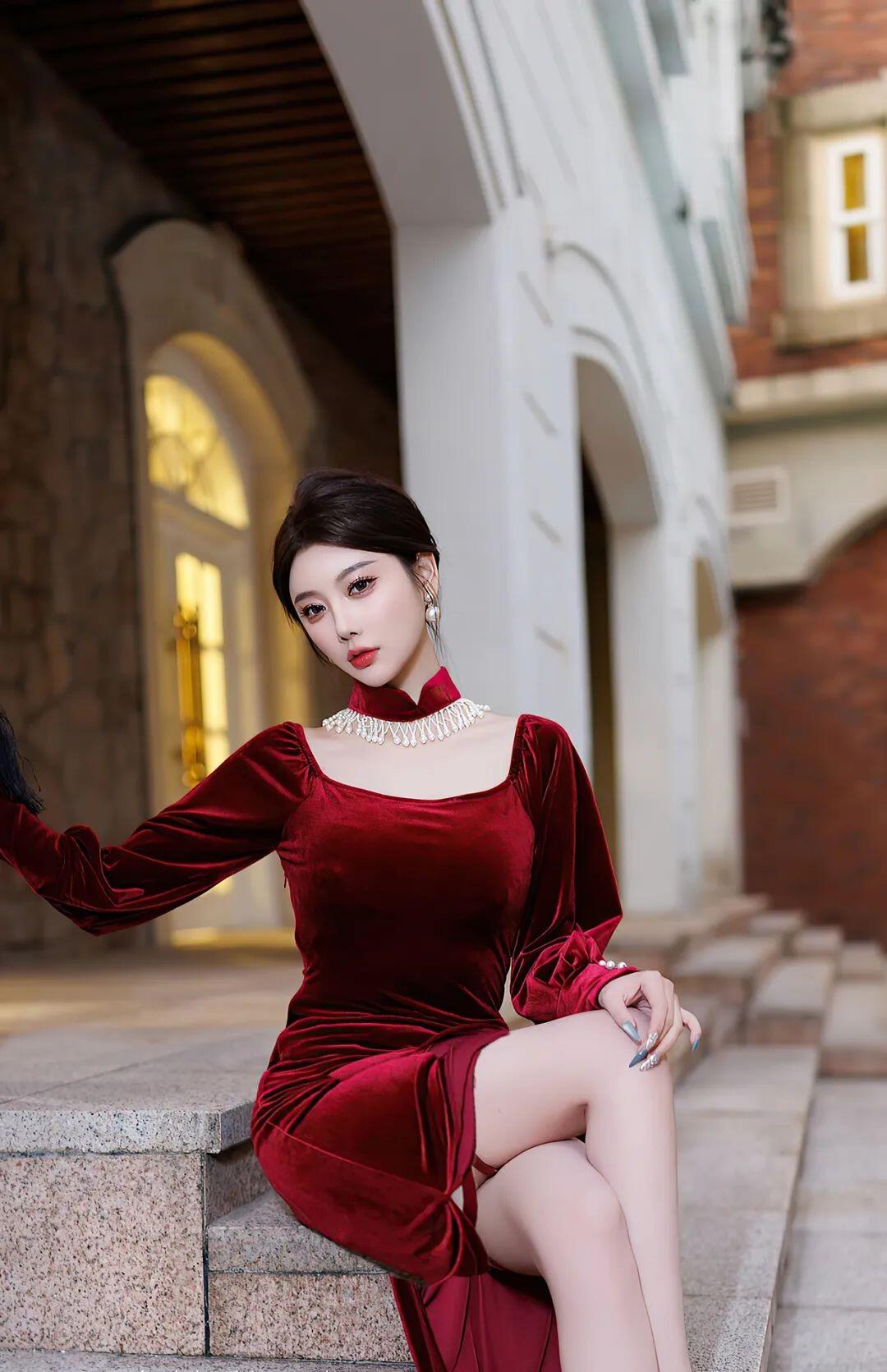 杨晨晨的古典旗袍装