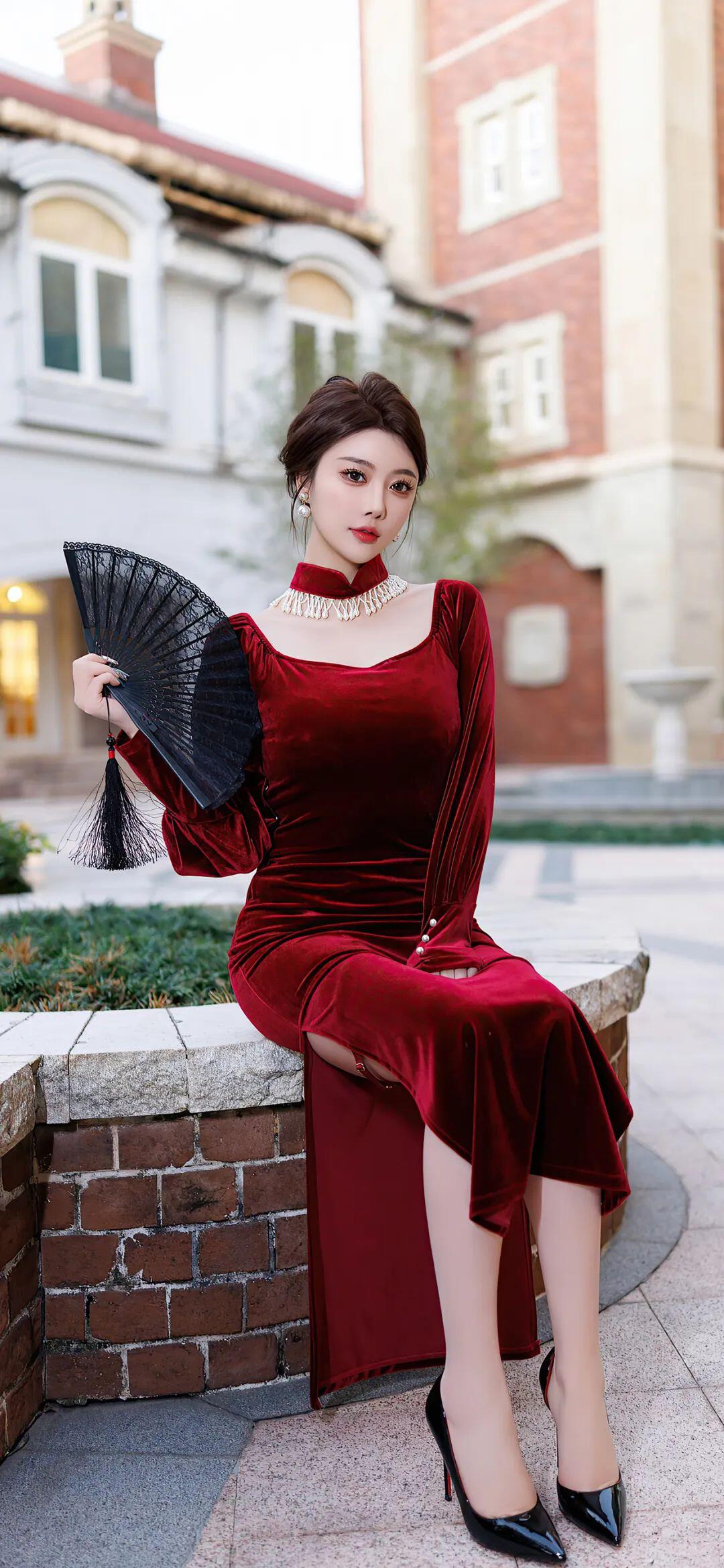 杨晨晨的古典旗袍装