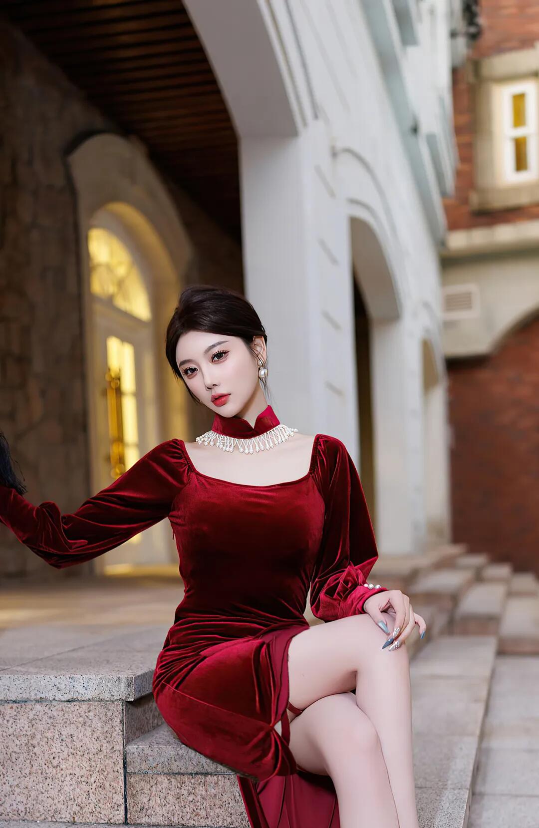 杨晨晨的古典旗袍装