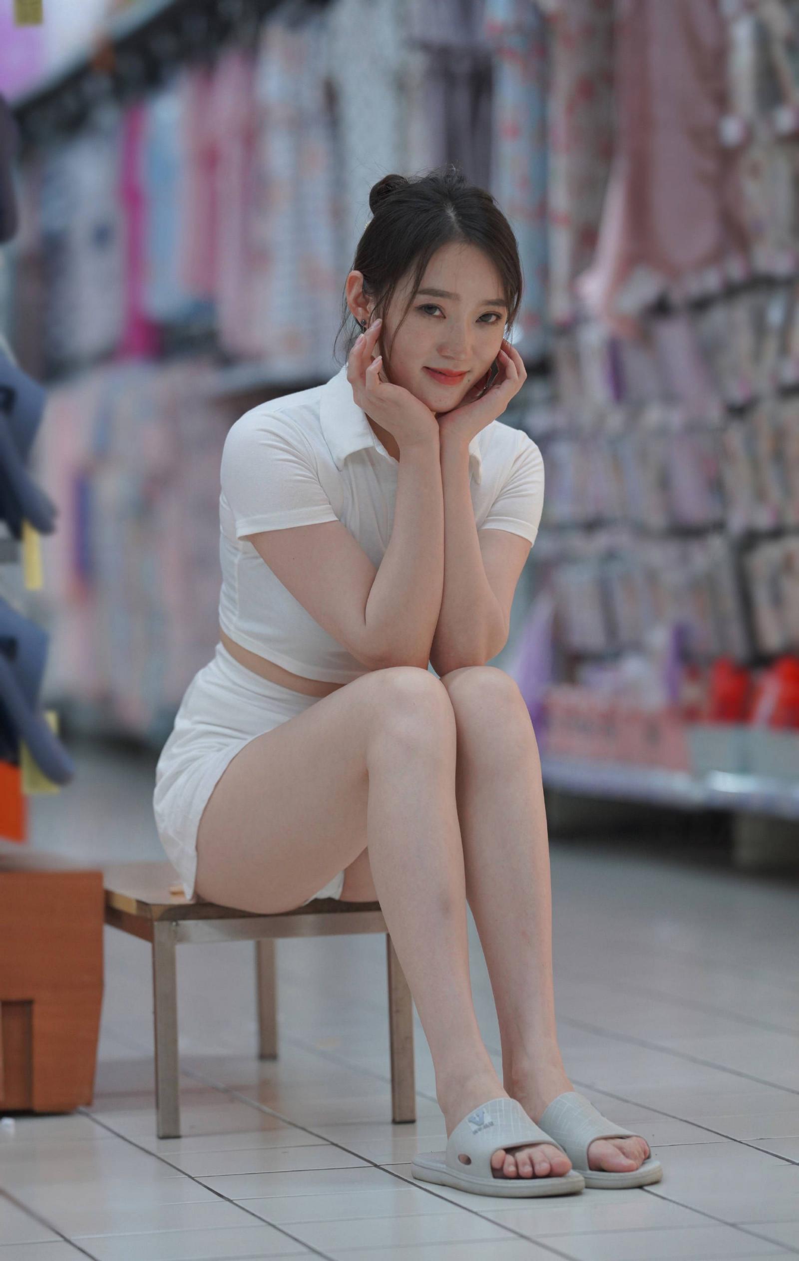 想买什么就买吧，晚上有你爽的[30P]