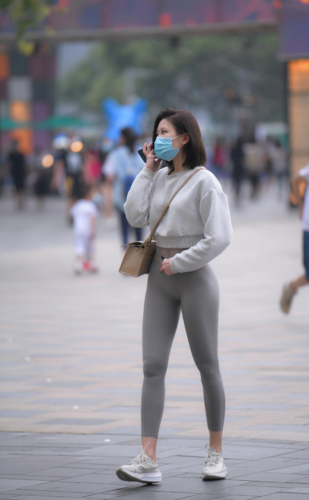 小妖精，你好紧啊！第一[30P]