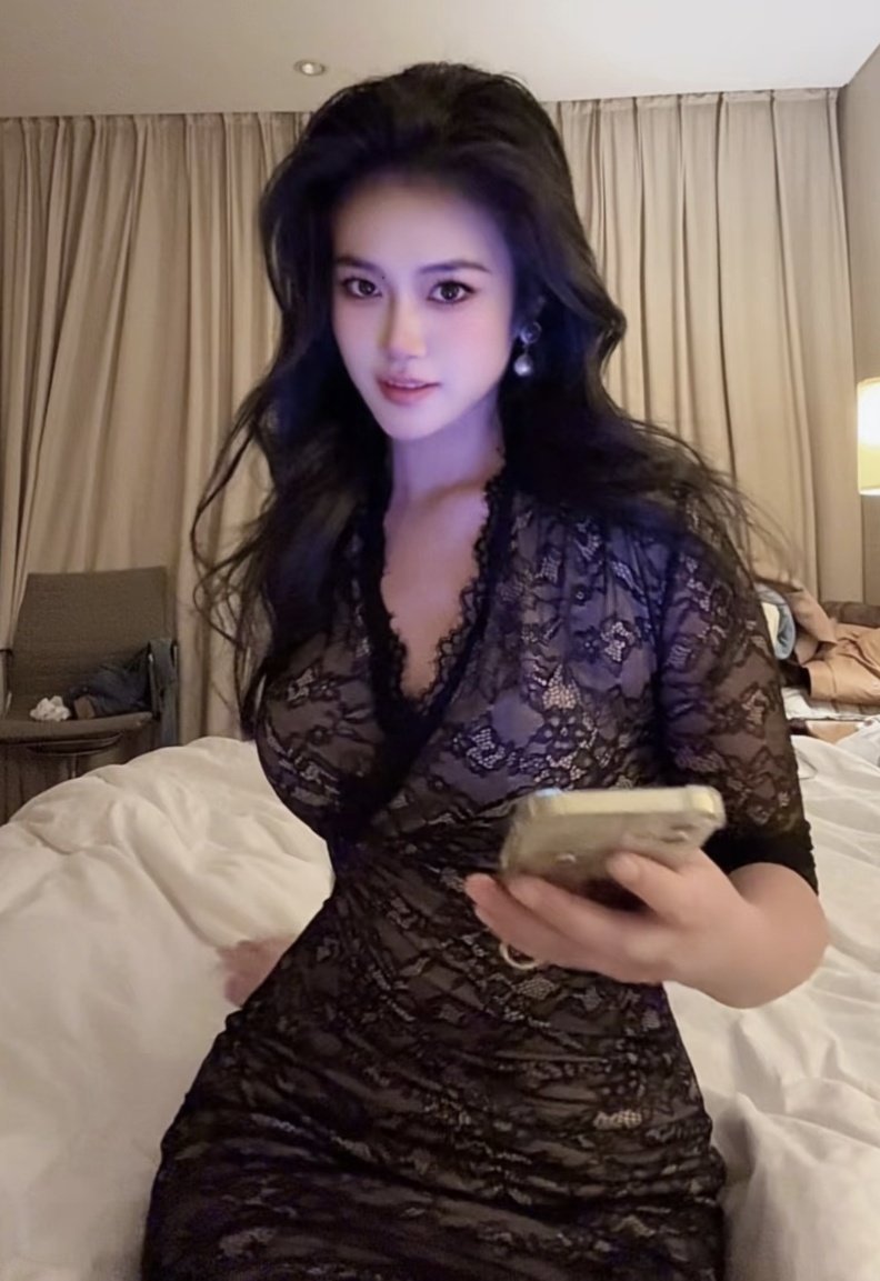 万千娇媚美少妇[2025]