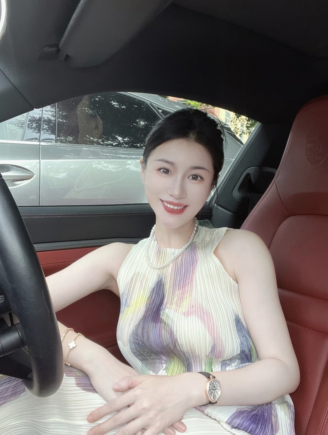 万千娇媚美少妇[2025]