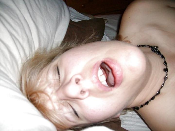 当你的女人露出这个表情，你该如何应对(硬怼)