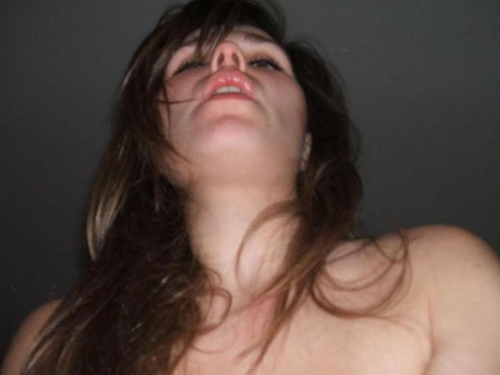 当你的女人露出这个表情，你该如何应对(硬怼)