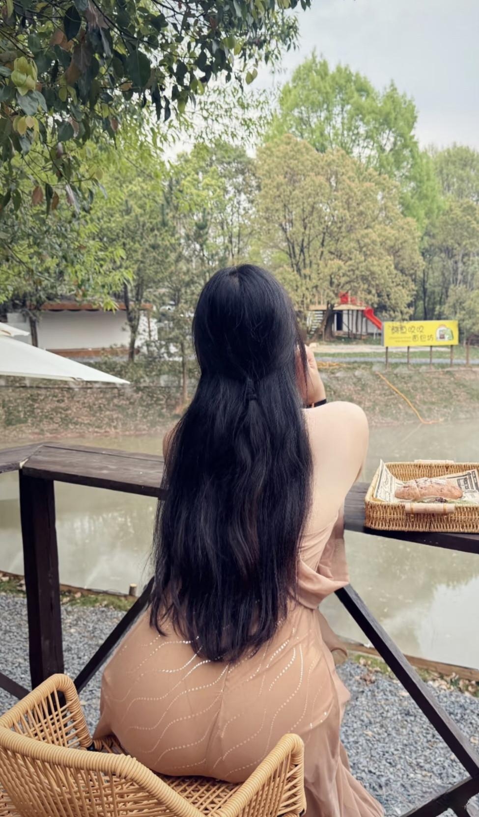 分享推上迷人的少妇[100P]