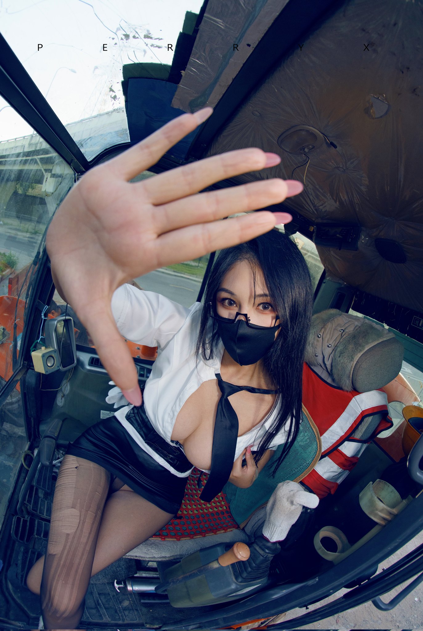 分享推上迷人的少妇[100P]