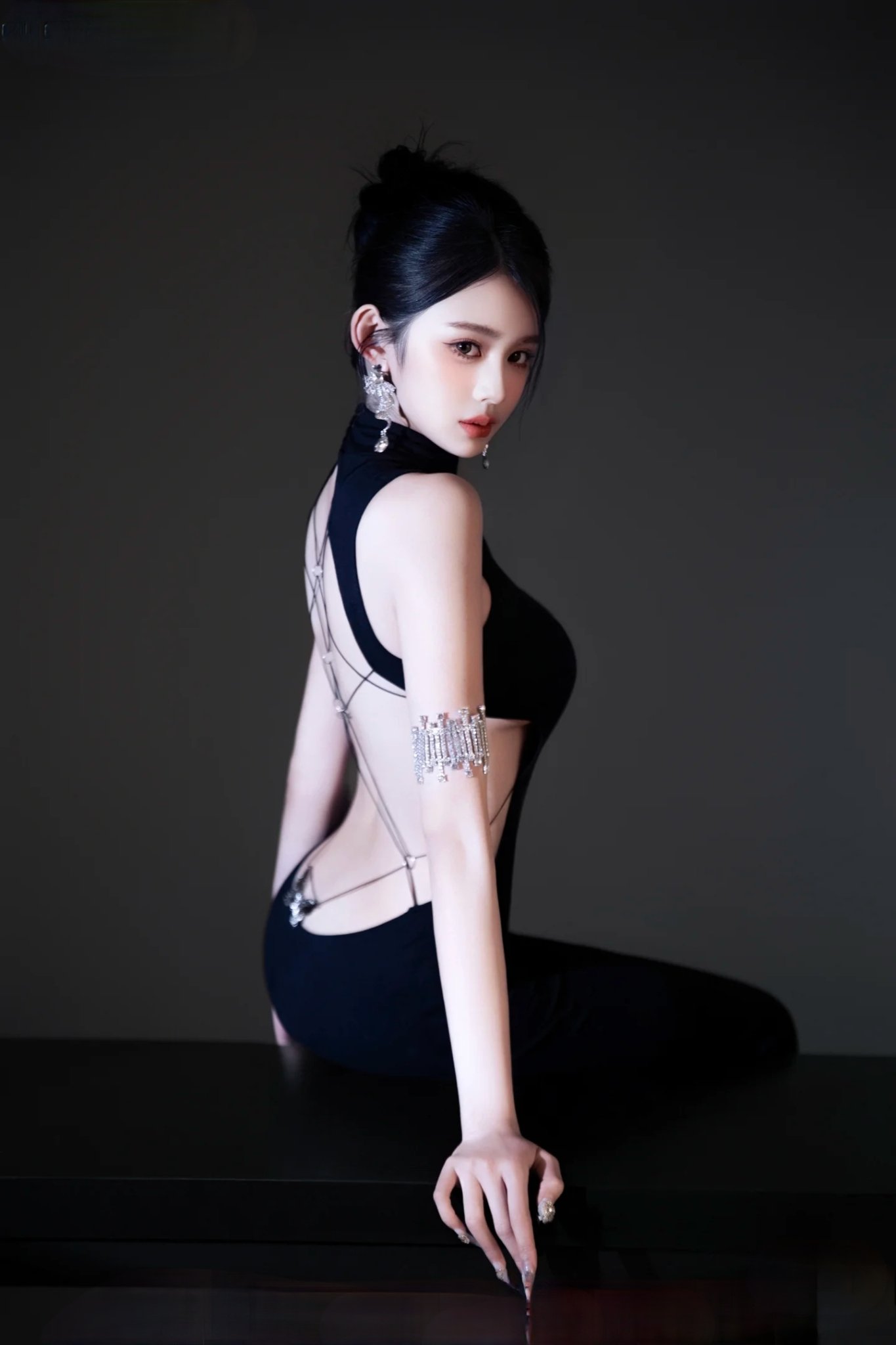 分享推上迷人的少妇[100P]