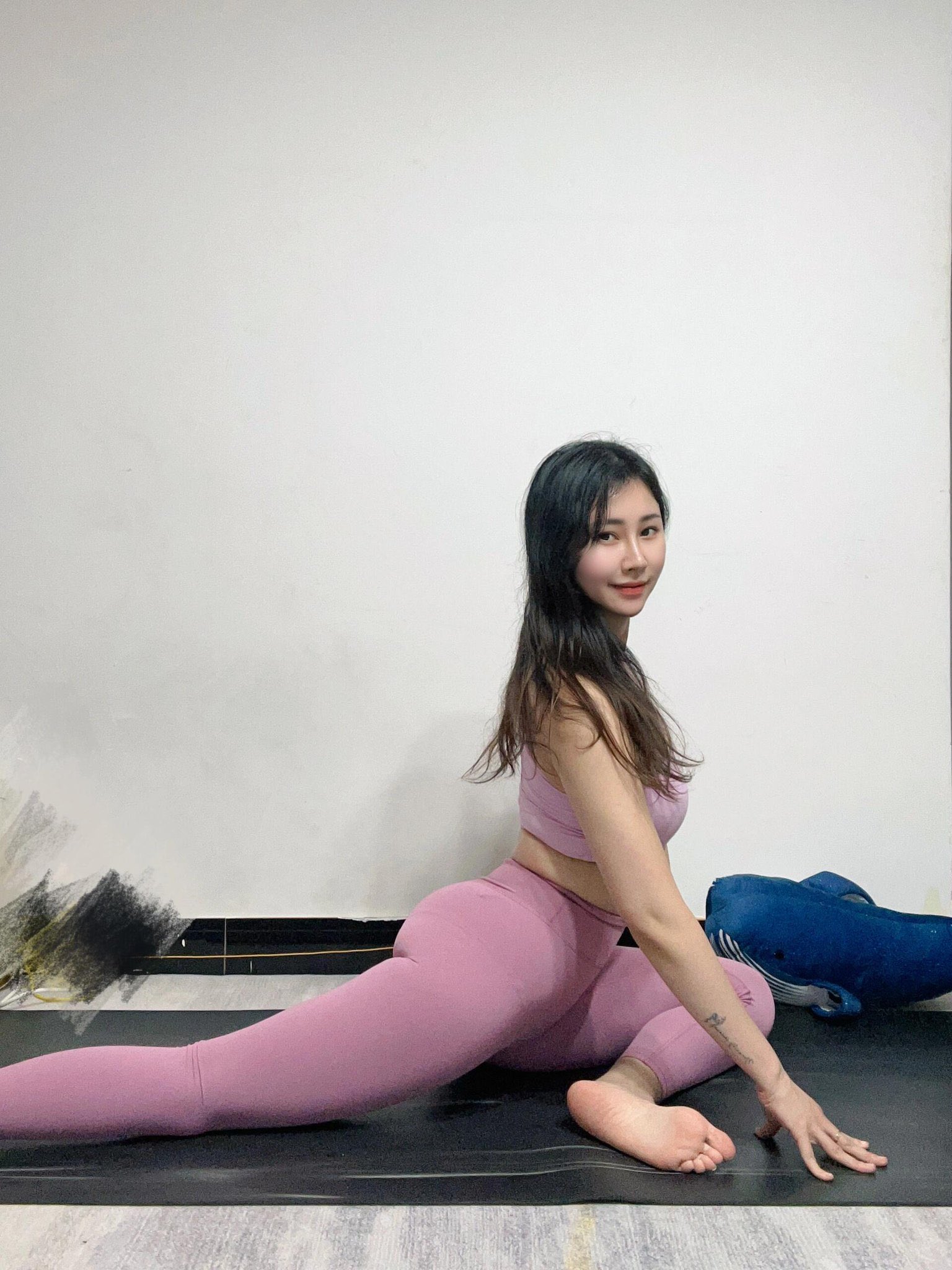 分享推上迷人的少妇[100P]