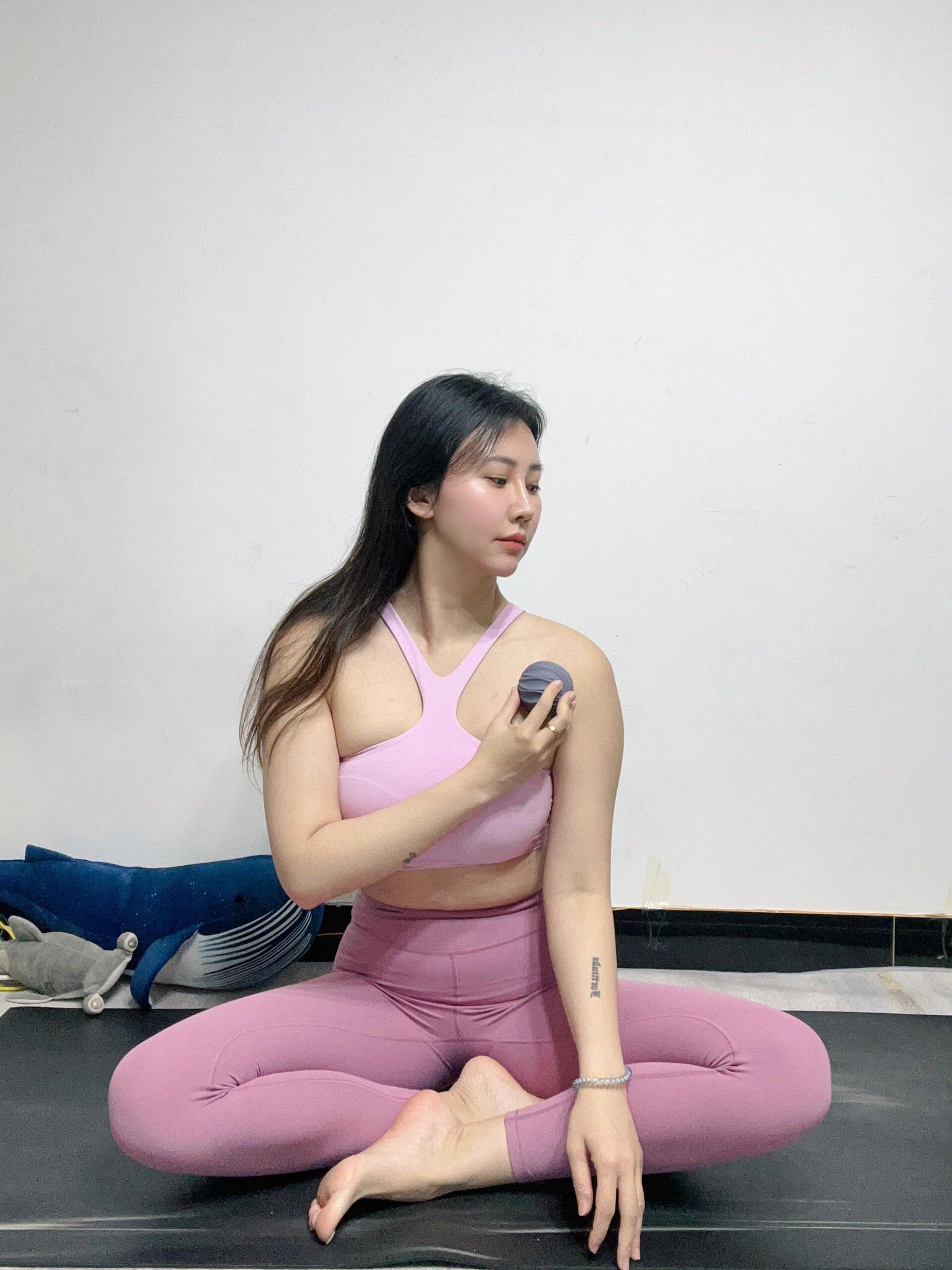 分享推上迷人的少妇[100P]