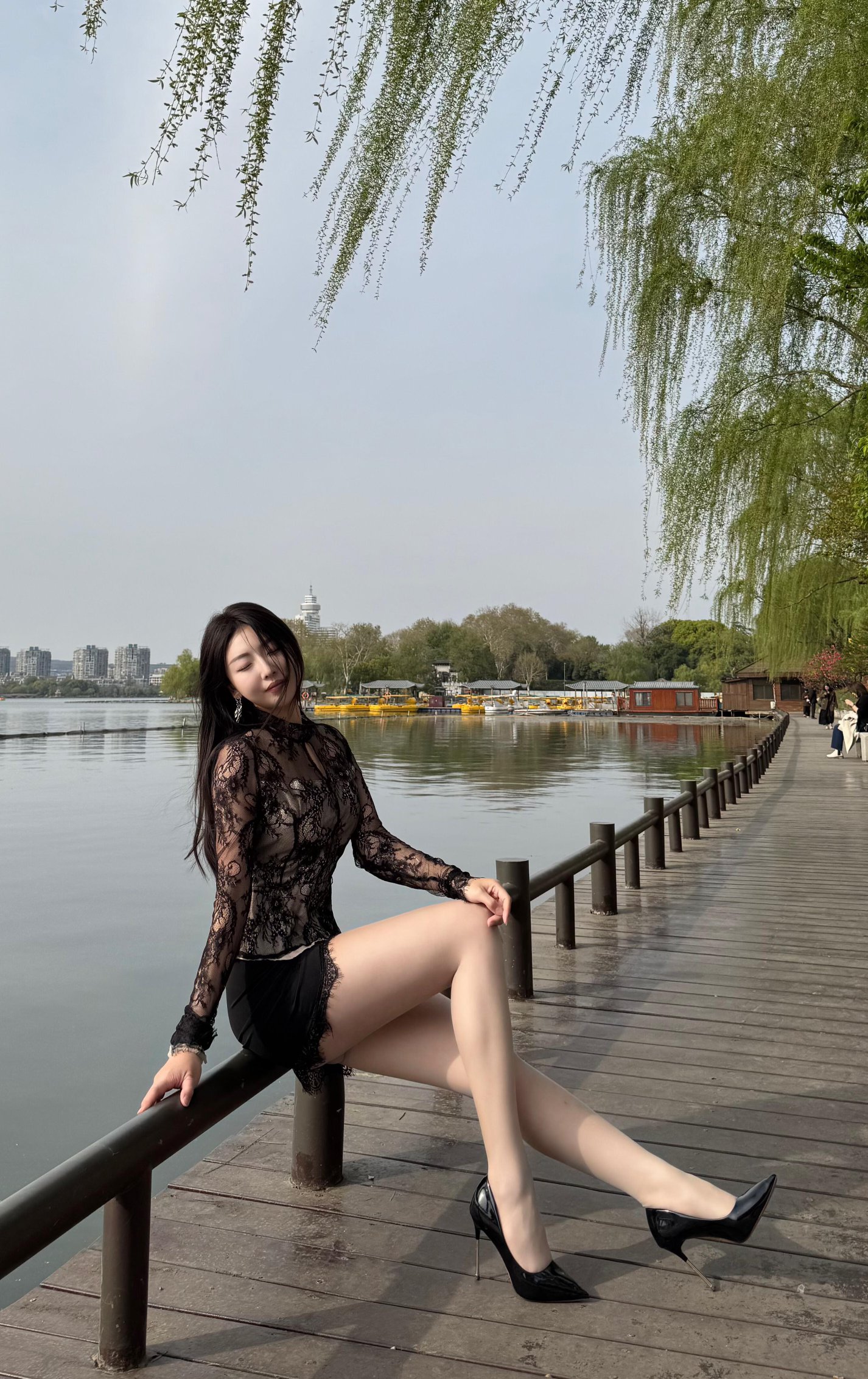分享推上迷人的少妇[100P]