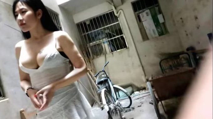 分享推上迷人的少妇[100P]
