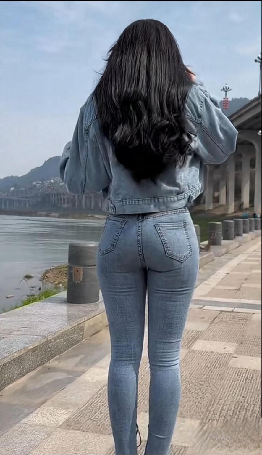 少妇曲线之美，如流水般自然，如海风般自由[42P]