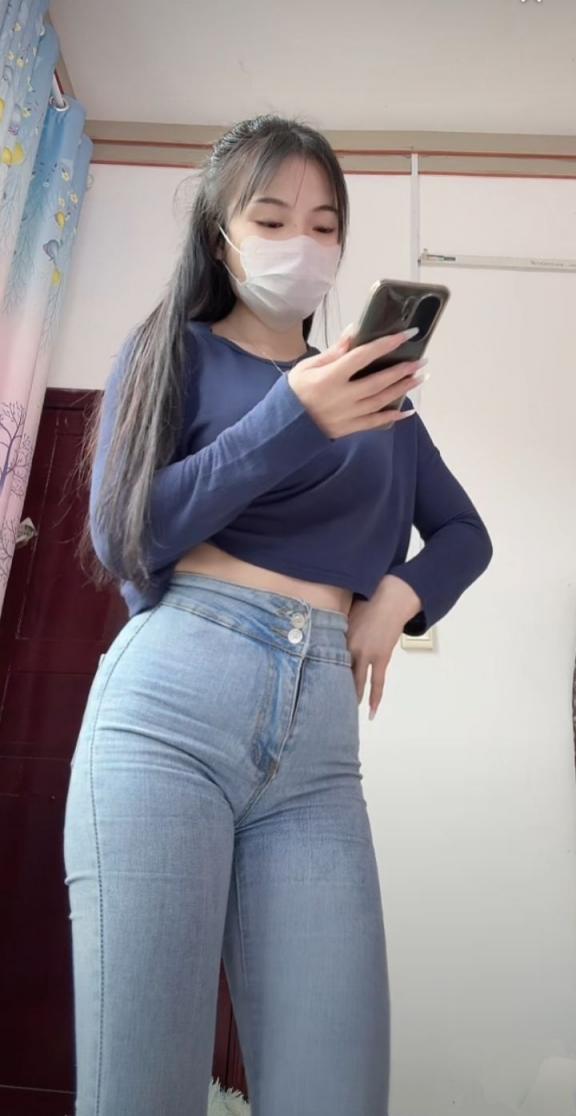 少妇曲线之美，如流水般自然，如海风般自由[42P]