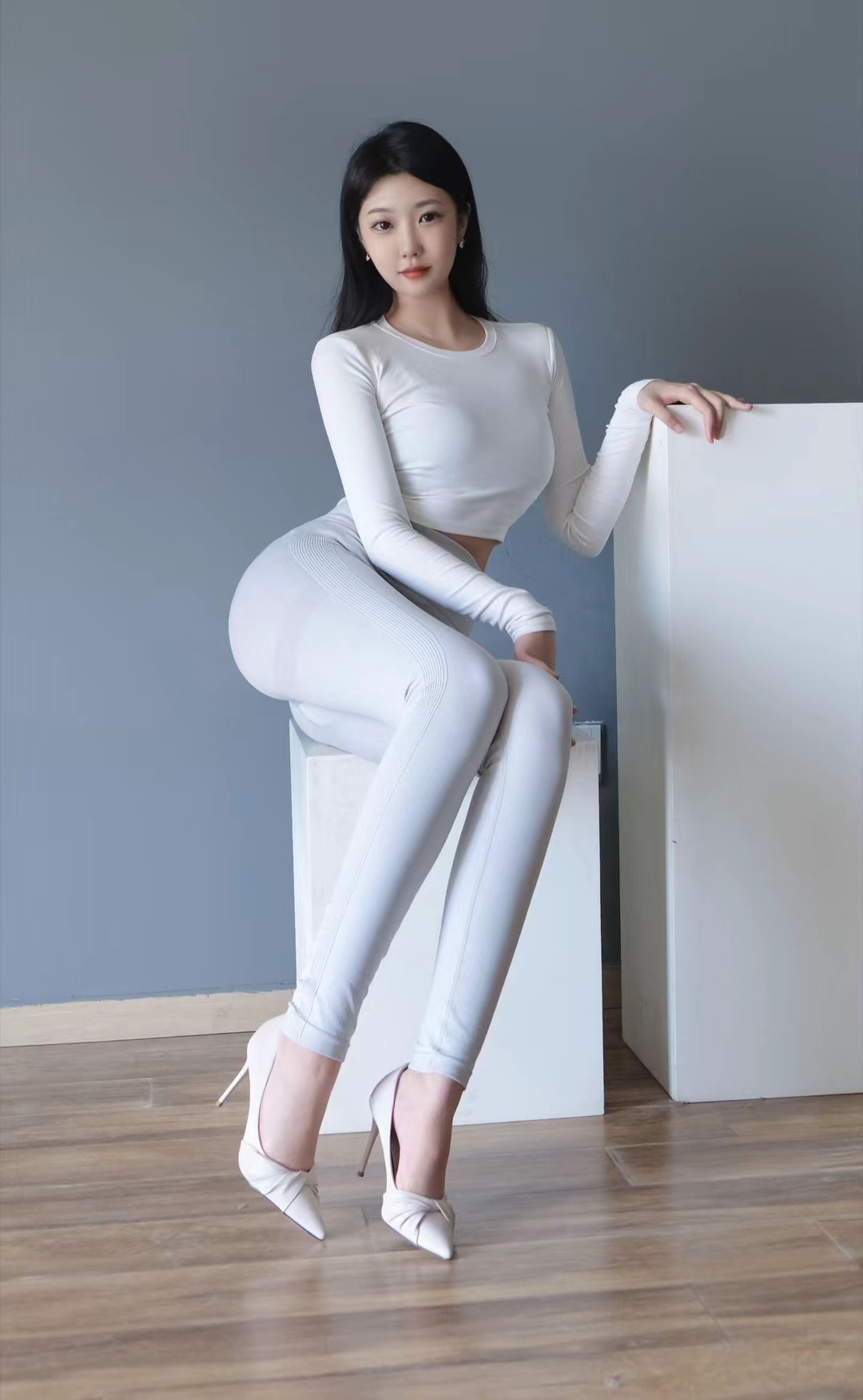 万千娇媚美少妇[20250509]