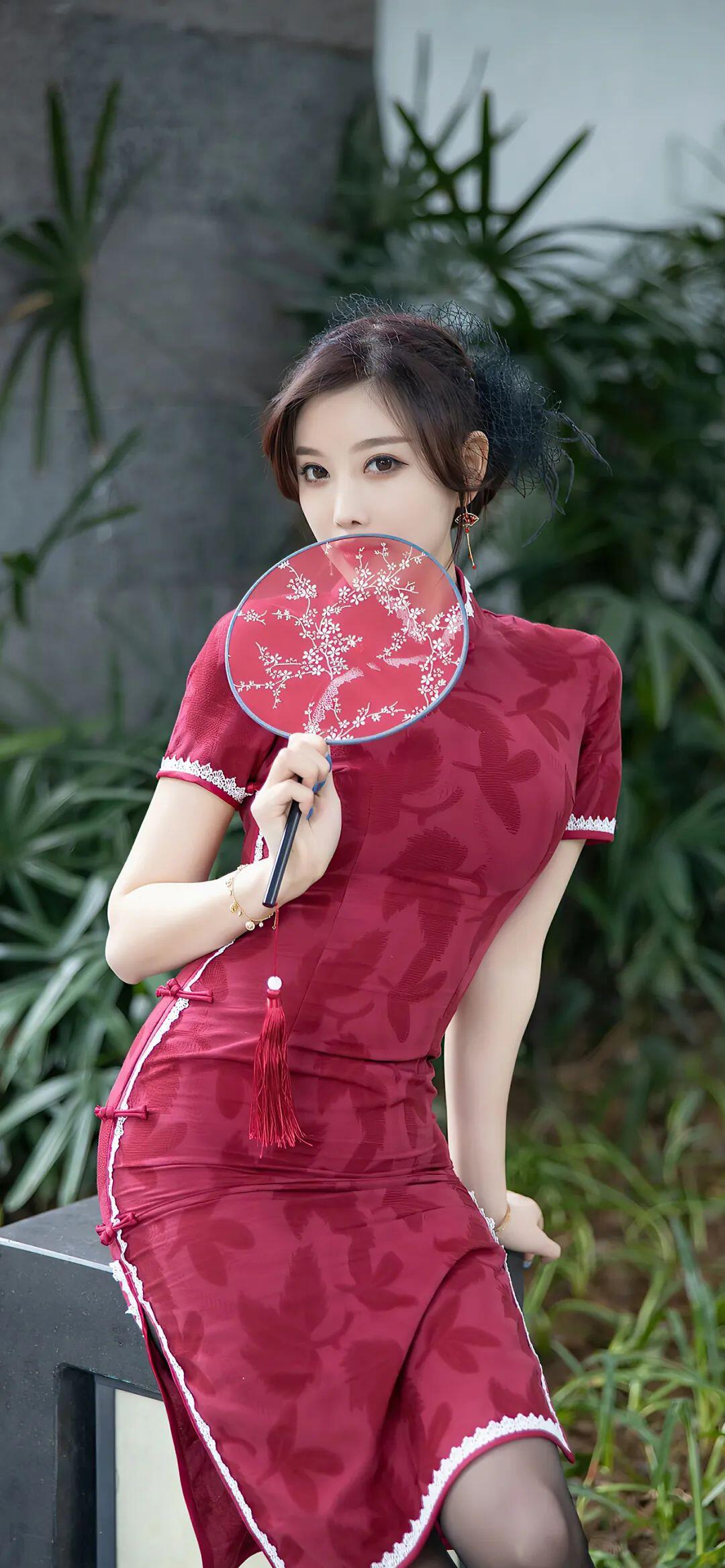 穿上新娘装，今天是个好日子[21P]