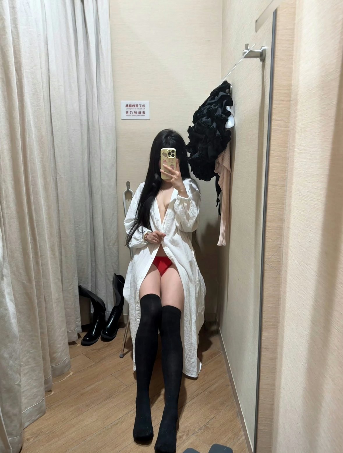 美丽的女人总是会有一双可人的脚