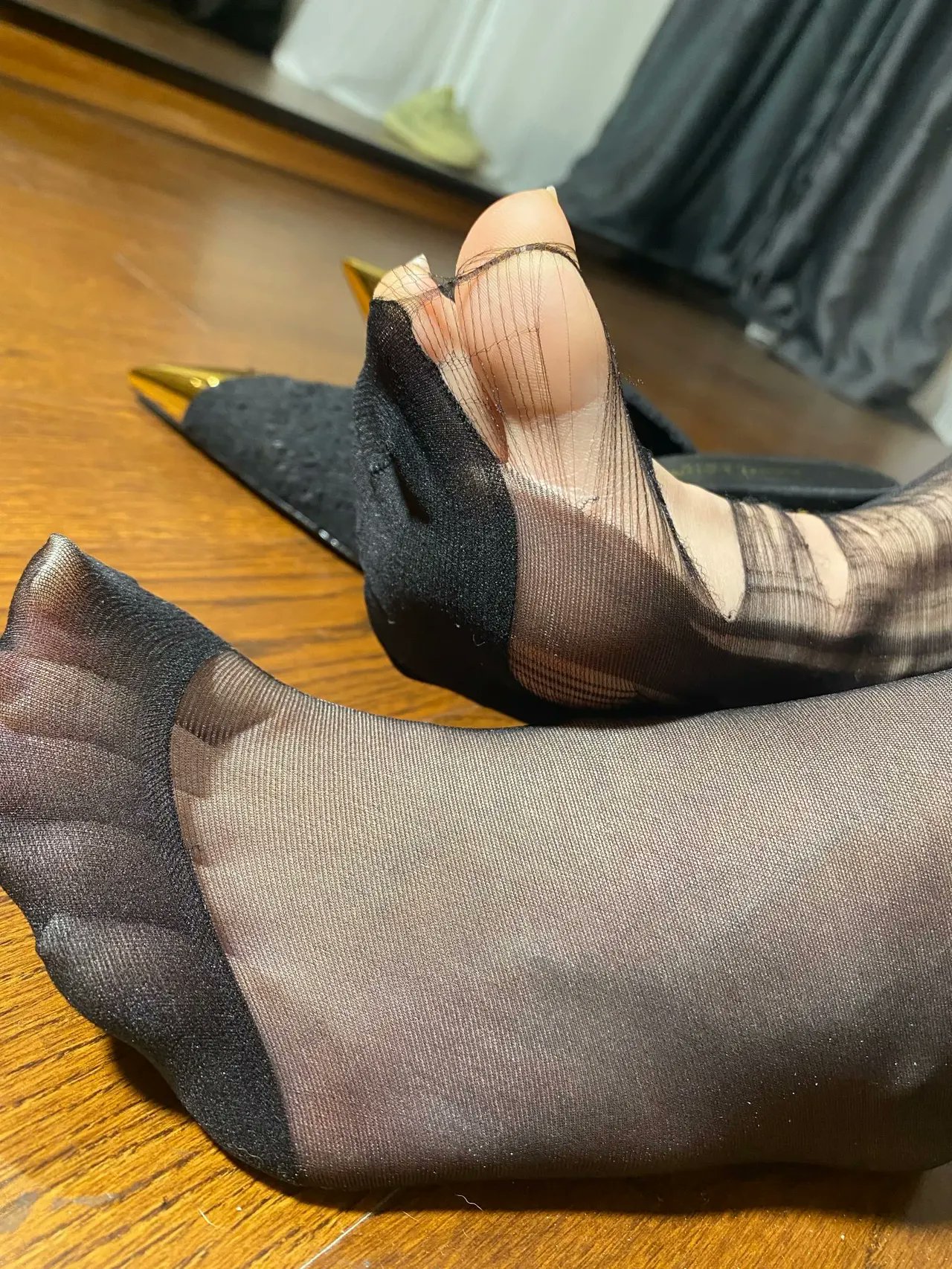 美丽的女人总是会有一双可人的脚