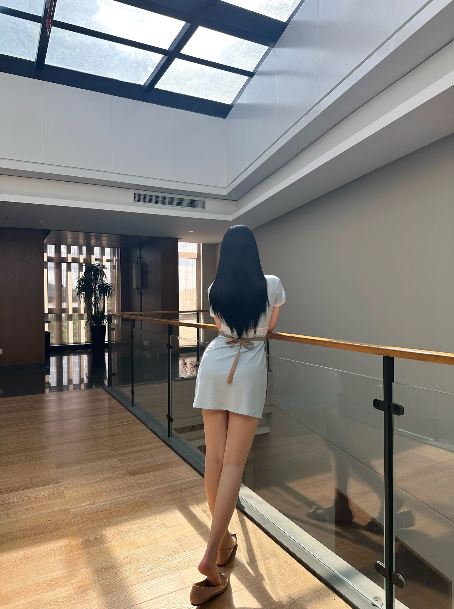 美丽的女人总是会有一双可人的脚