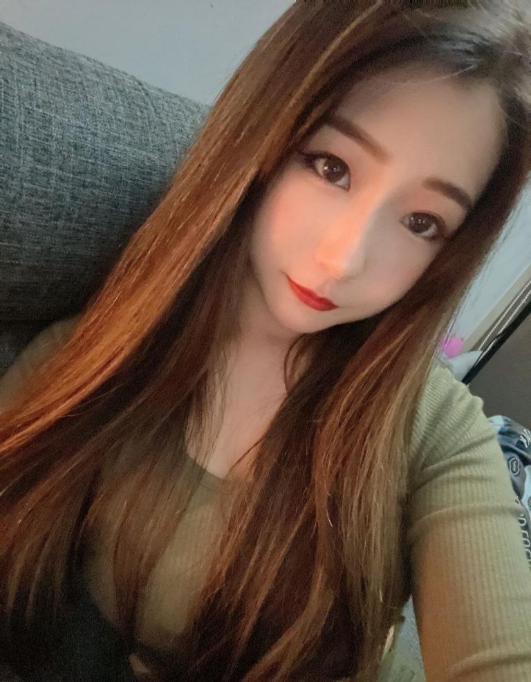 [小母狗] 发骚的小母狗 [100P]