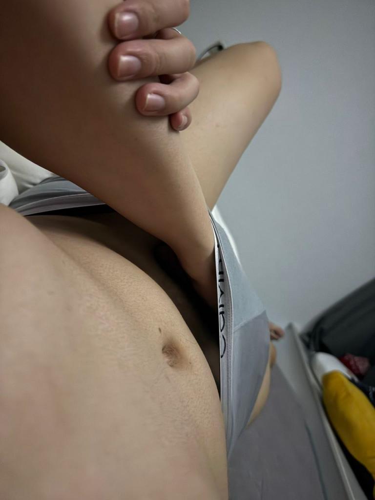 [小母狗] 发骚的小母狗 [100P]
