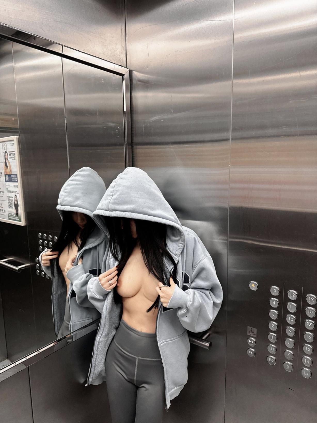 爱露出的人妻[36P]
