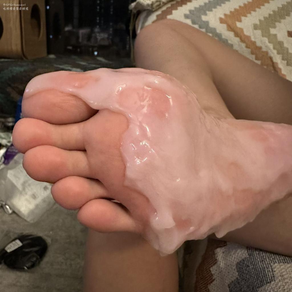 分享一些妹子的臭脚丫[30P]
