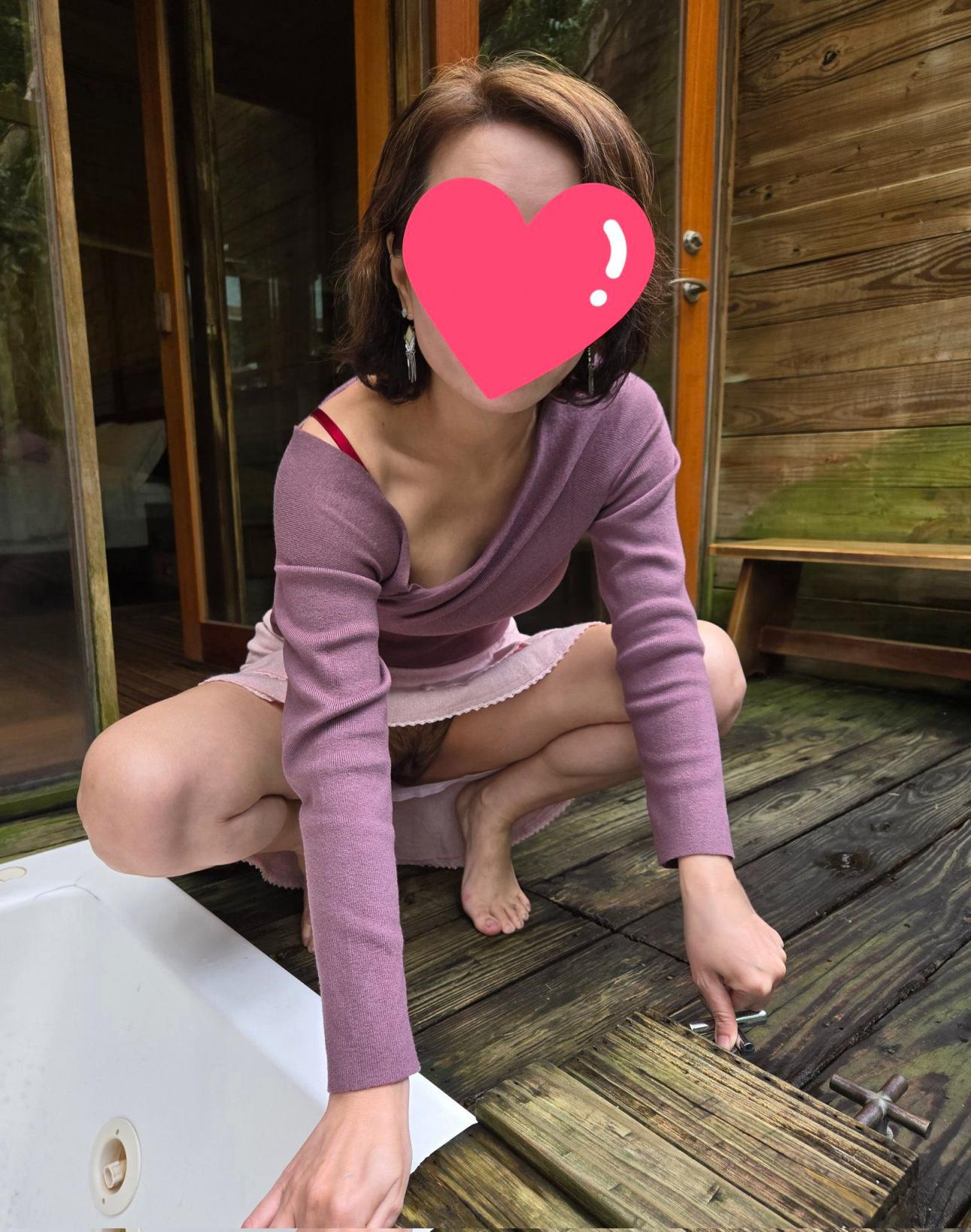 拉开衣服看奶[25P]
