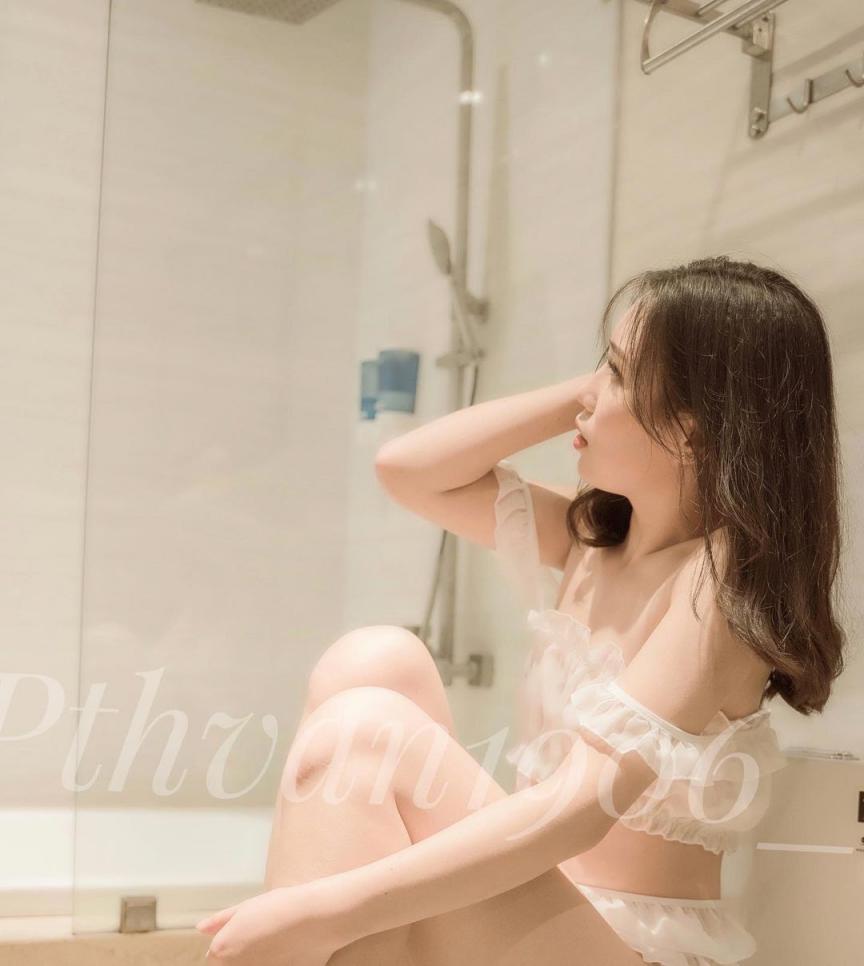 漂亮美丽性感的萝莉小姐姐