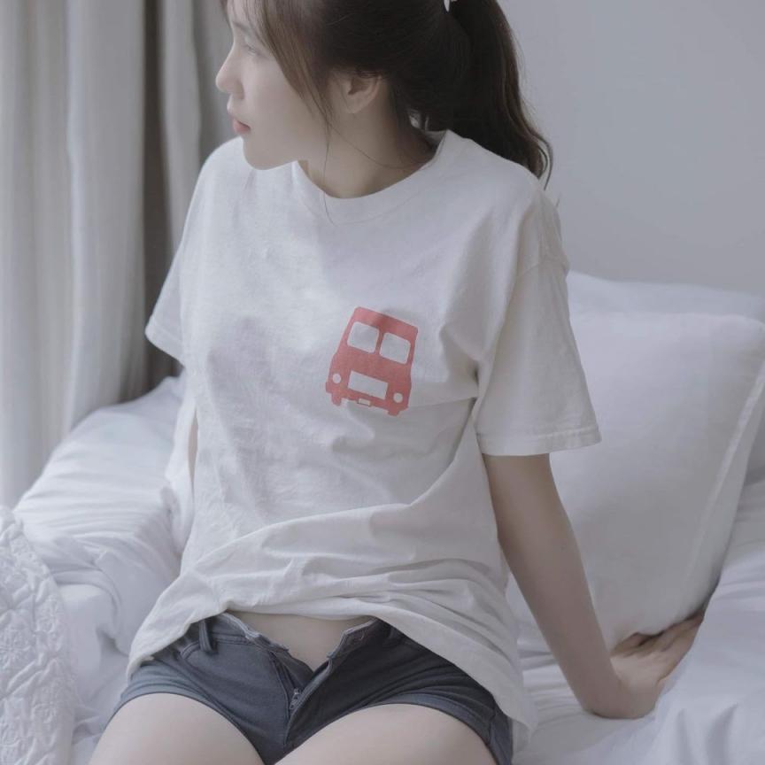 漂亮美丽性感的萝莉小姐姐