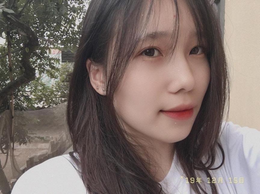 漂亮美丽性感的萝莉小姐姐