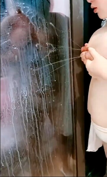 爆乳小姐姐喷奶送福利-勾起你儿时的记忆【68P】