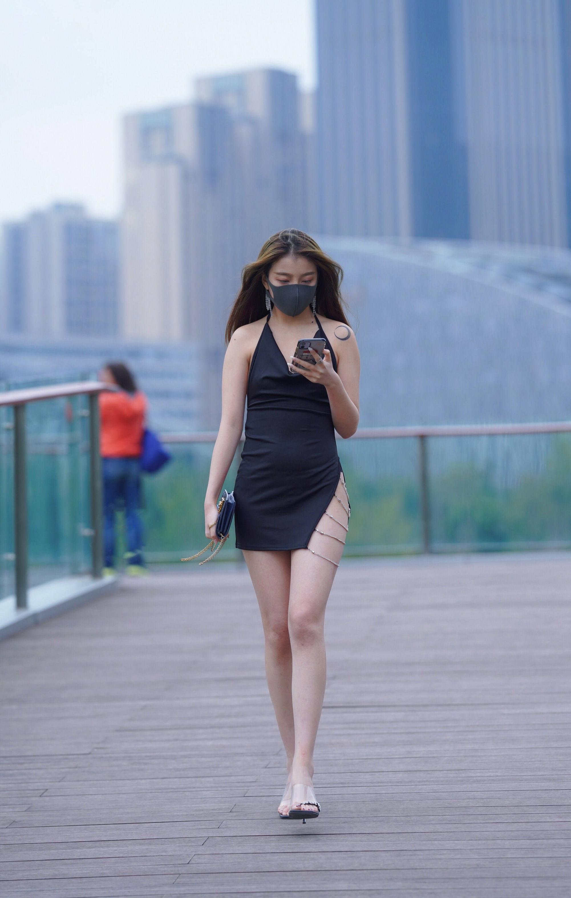 连衣裙妹妹的小性感，完美！[26P]