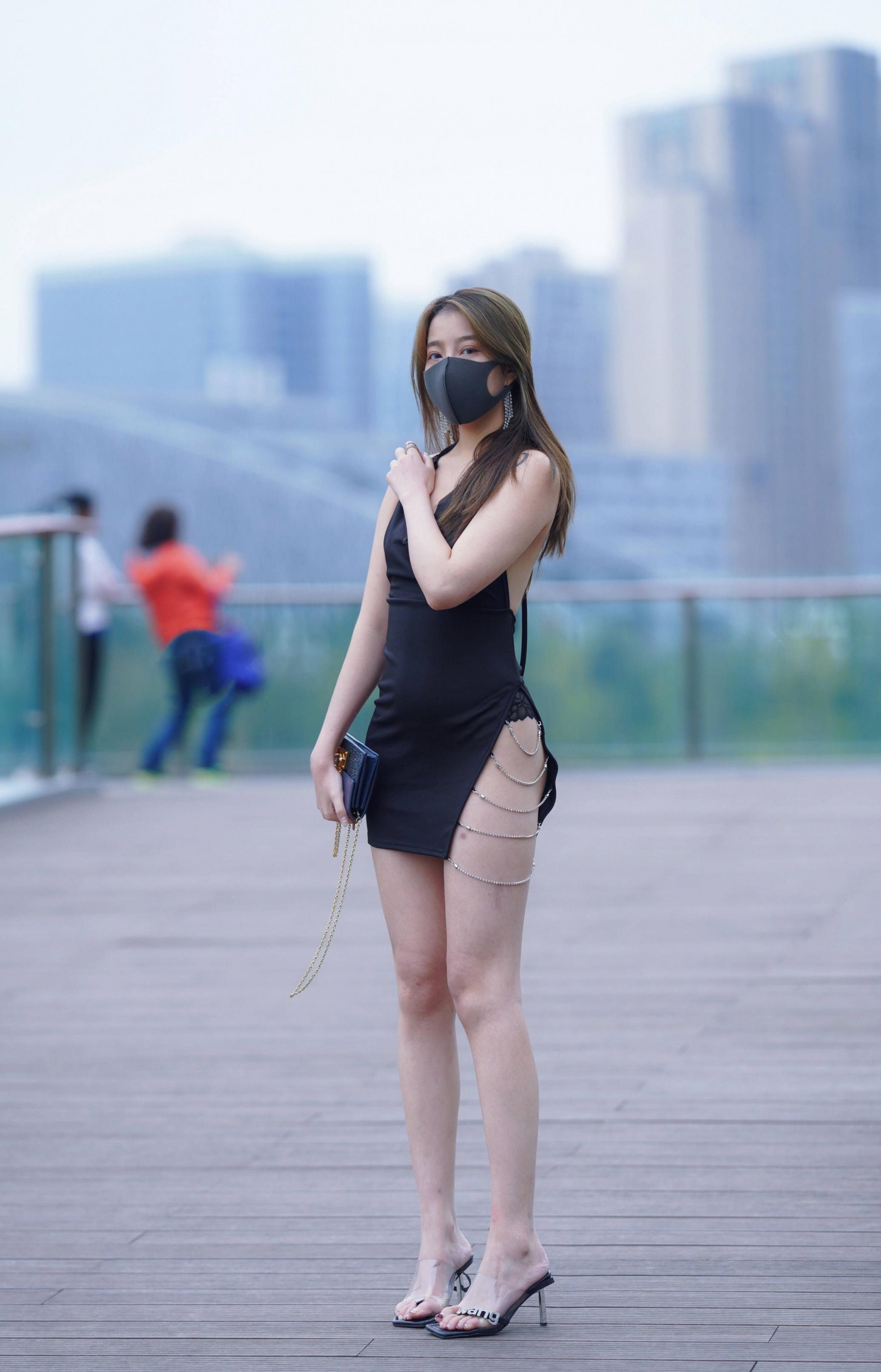 连衣裙妹妹的小性感，完美！[26P]