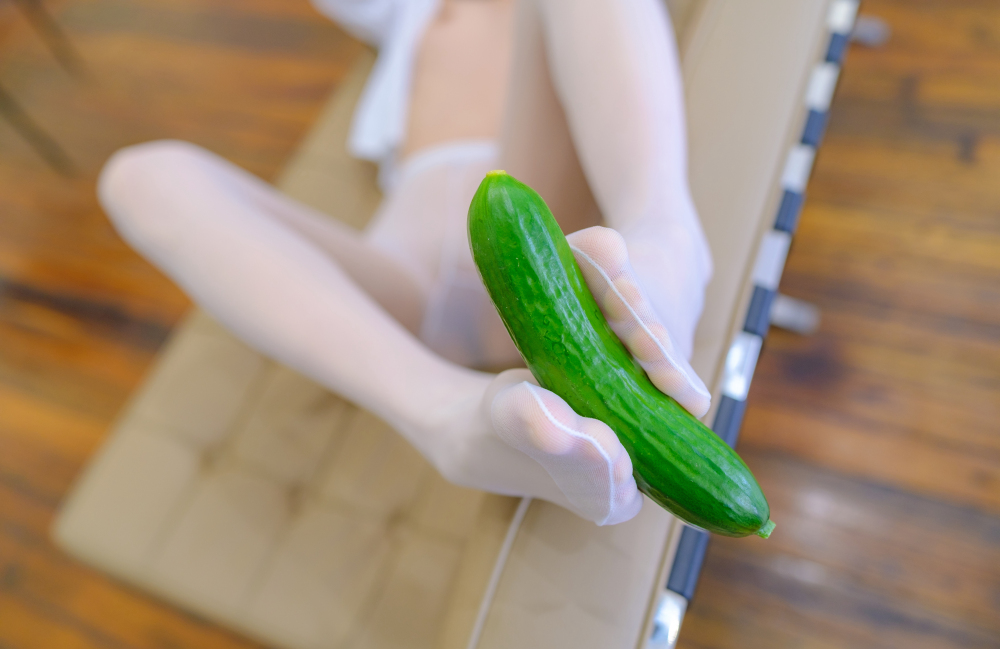 精品白丝玉足美少女
