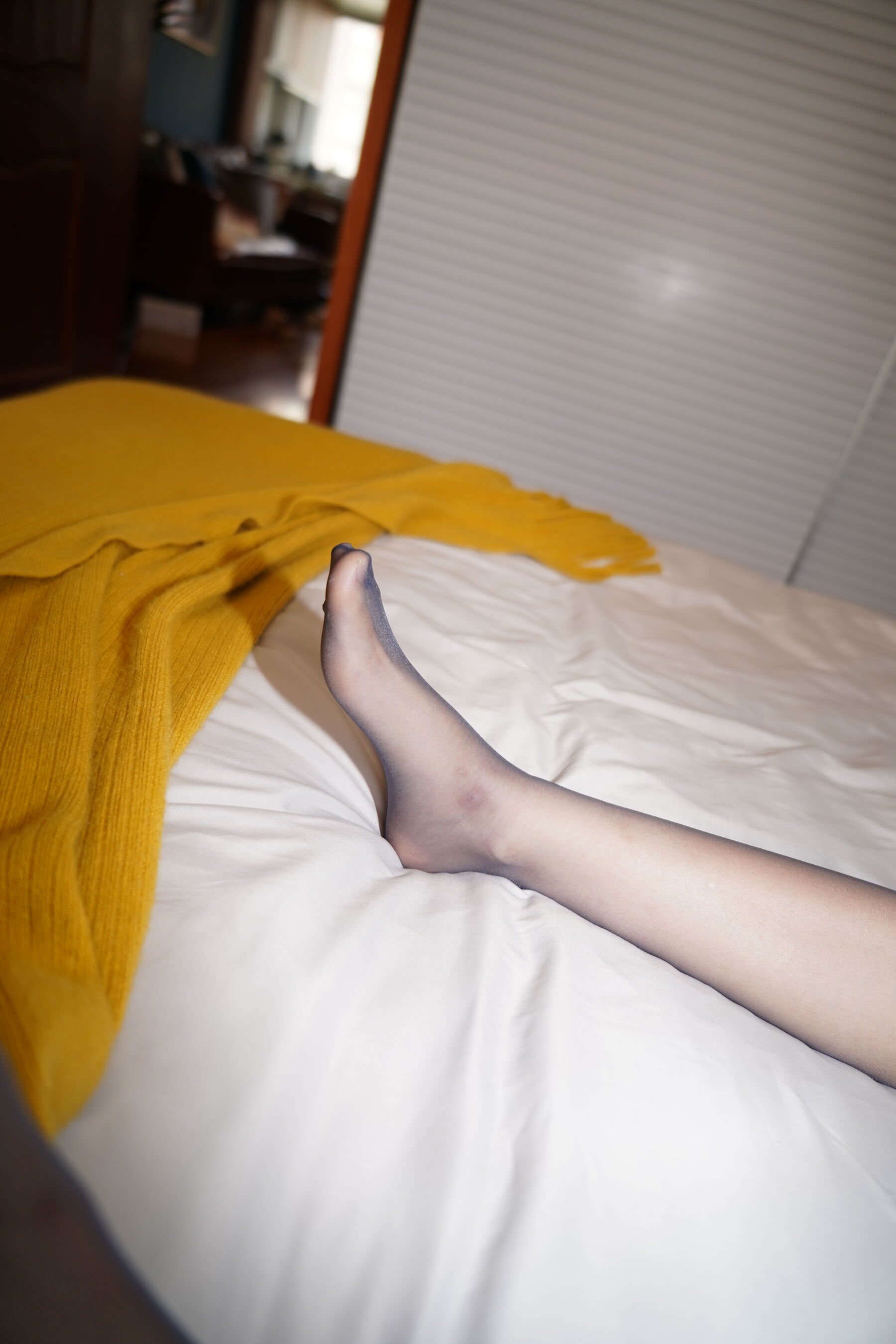 少女的丝袜太舒服了