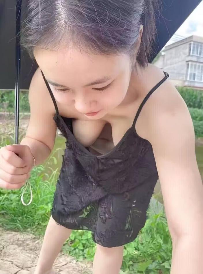 美女走光[90P]