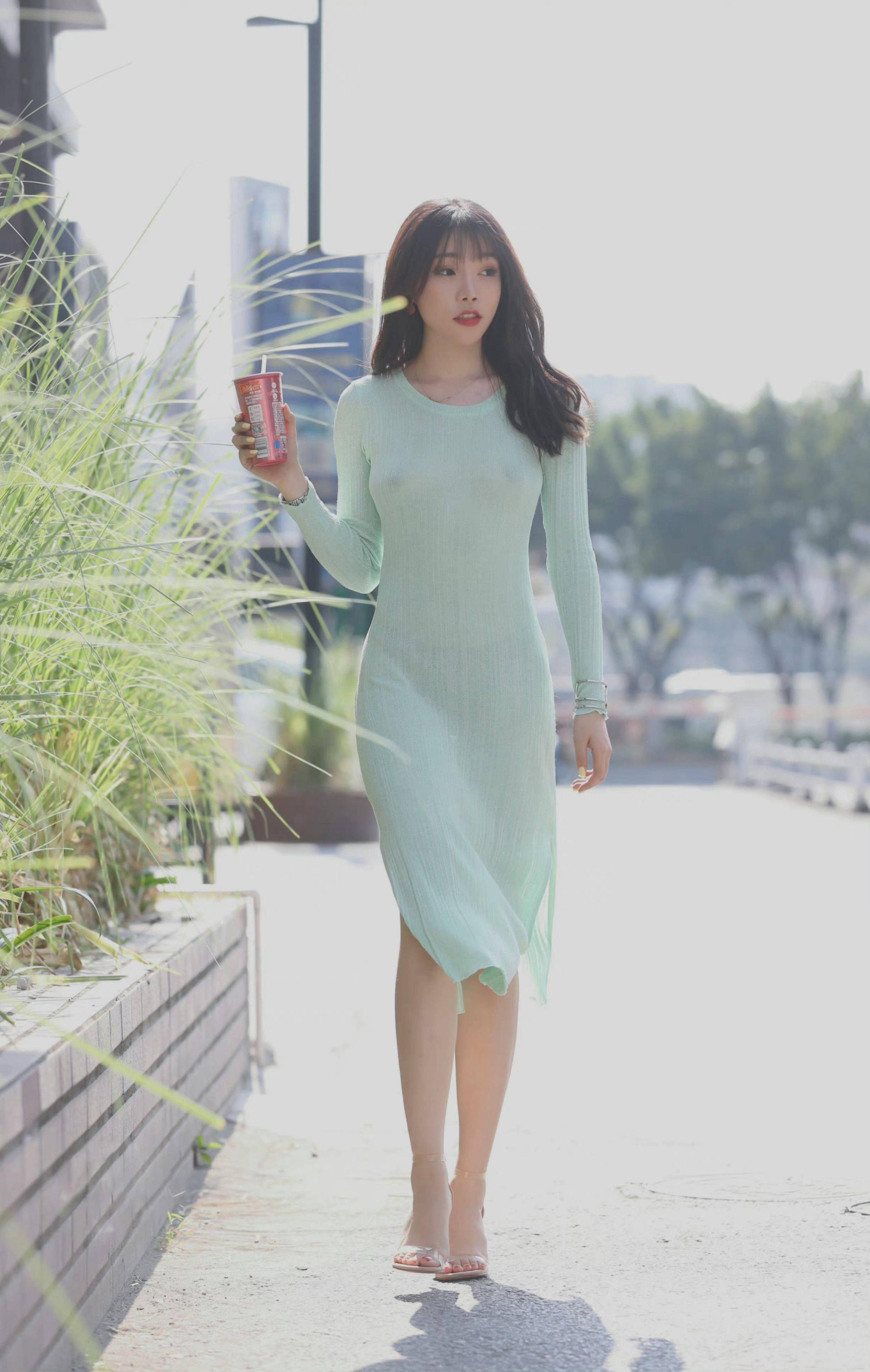 小姐姐身材真不错[27P]