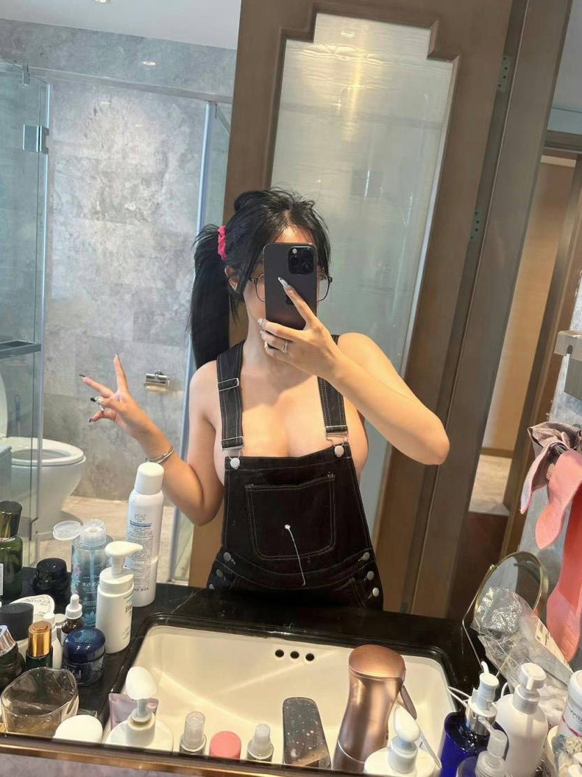 有容奶大  晚上让你吃到撑
