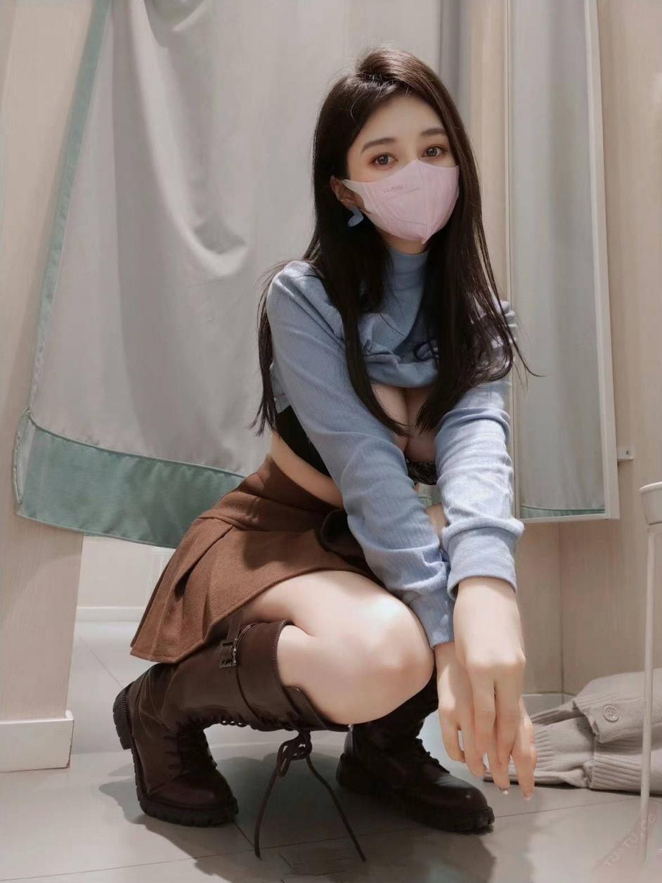 有容奶大  晚上让你吃到撑