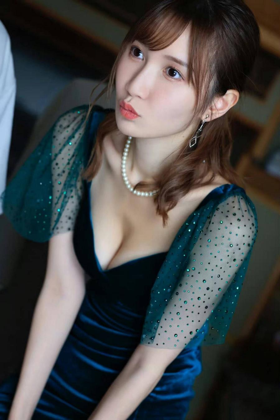有容奶大  晚上让你吃到撑